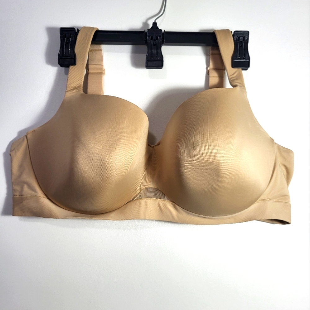Cacique cream wide strap underwire bra       44DD   #2442